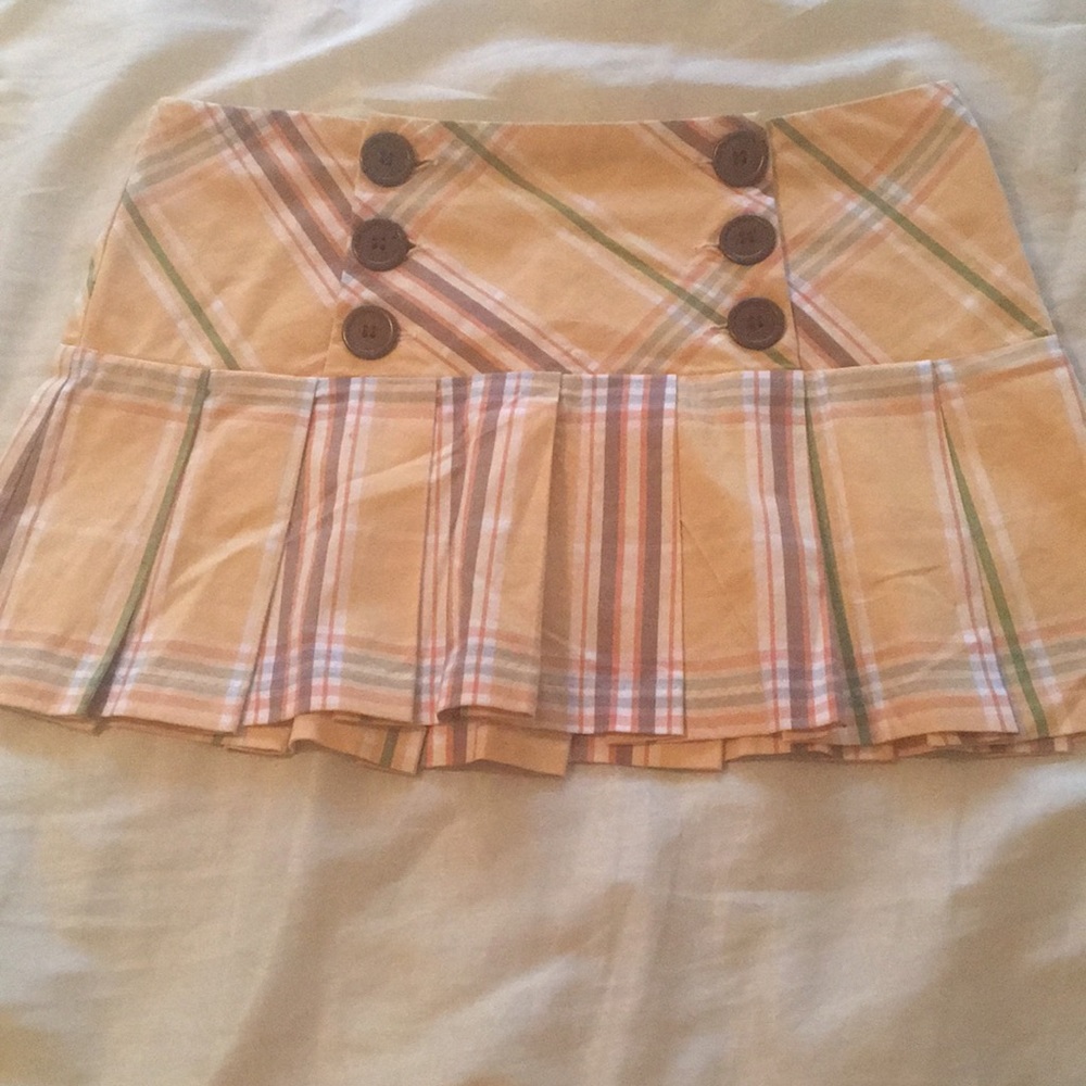 Pleated girls mini skirt size small